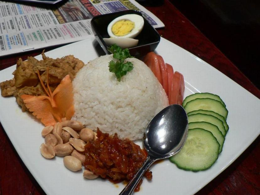 halal food in malaysia